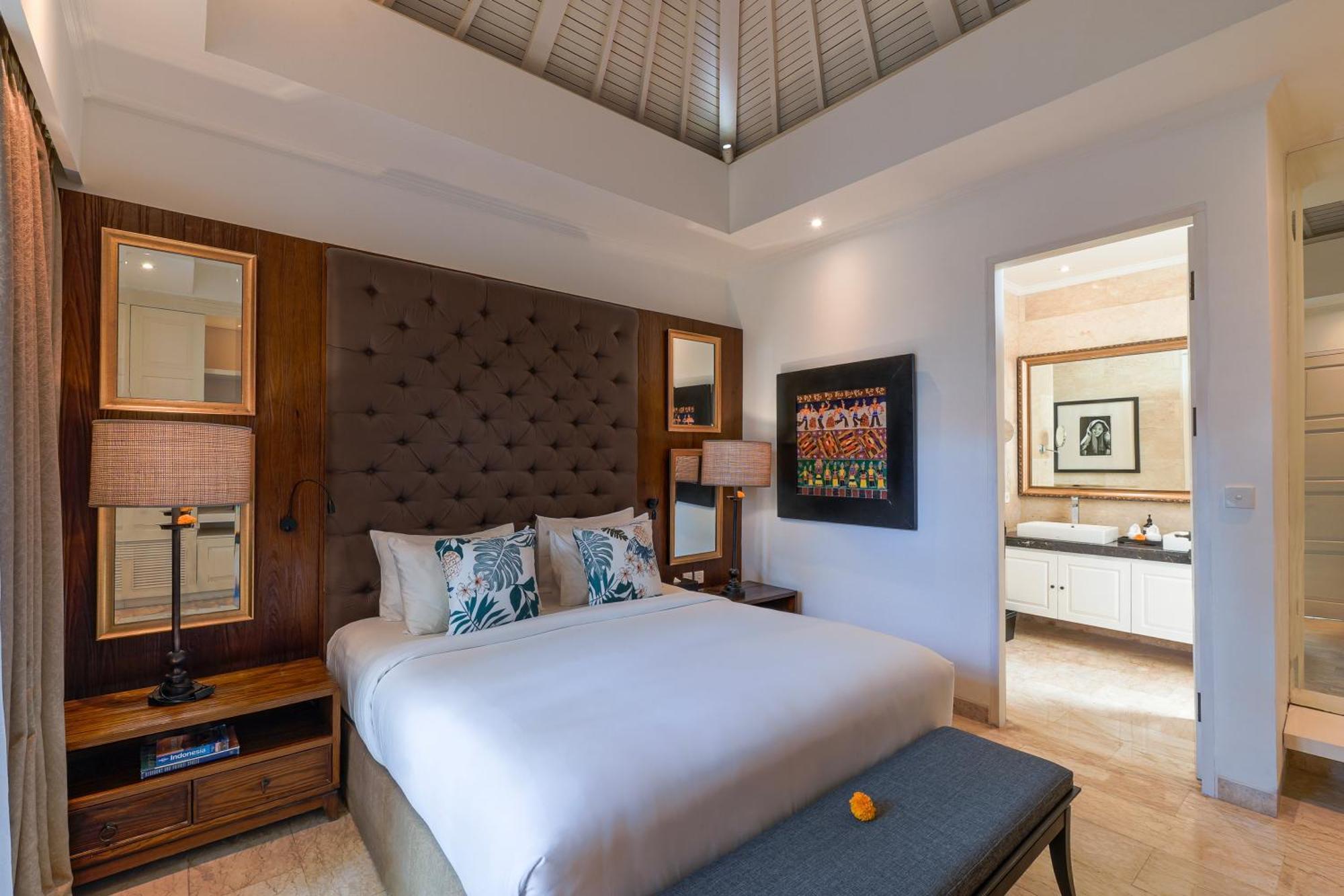 Mosan House - Unique Art-Filled Gem In Perfect Location A Short Walk From The Beach Or Seminyak Square Including Ac Office For Remote Working Exteriör bild