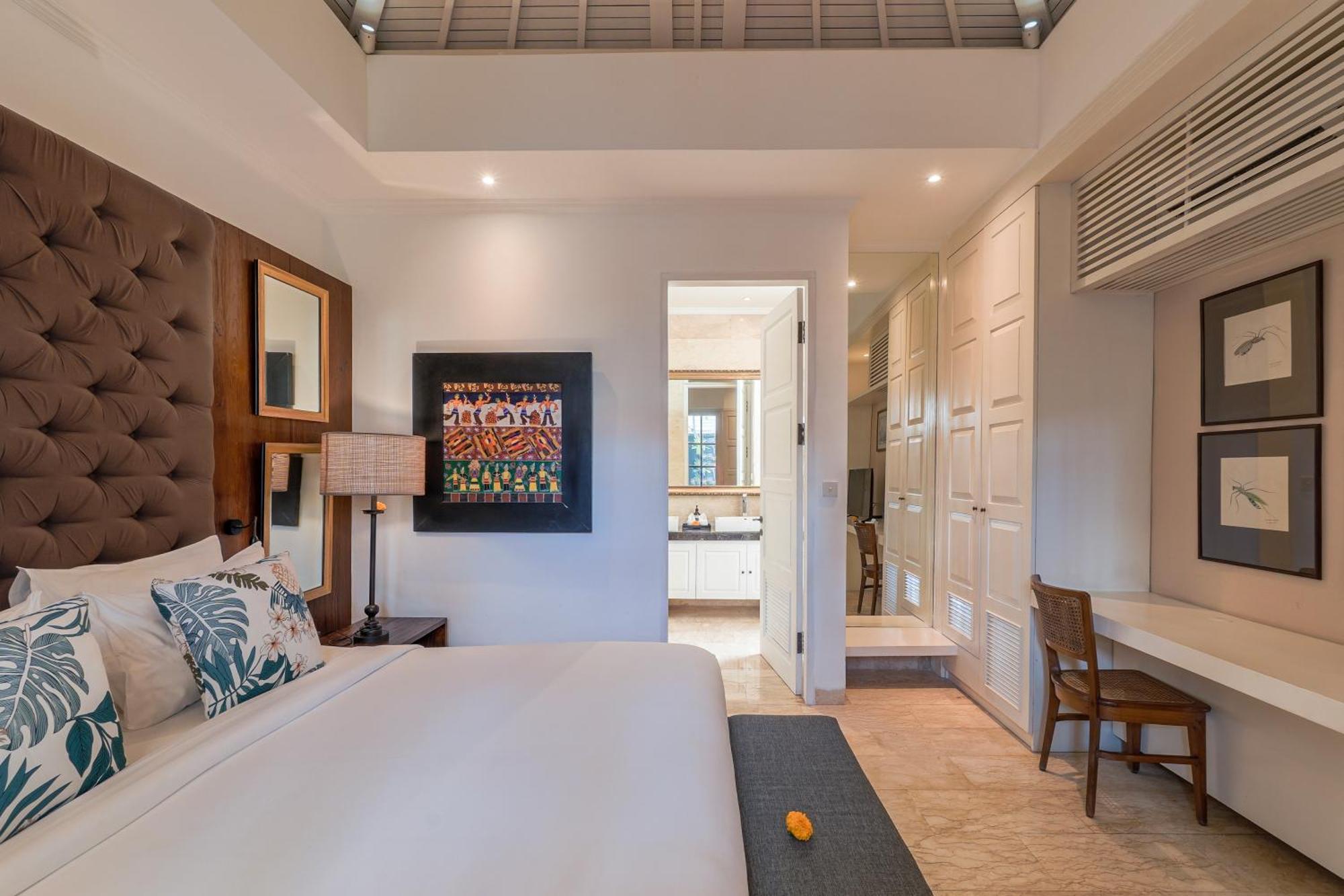 Mosan House - Unique Art-Filled Gem In Perfect Location A Short Walk From The Beach Or Seminyak Square Including Ac Office For Remote Working Exteriör bild