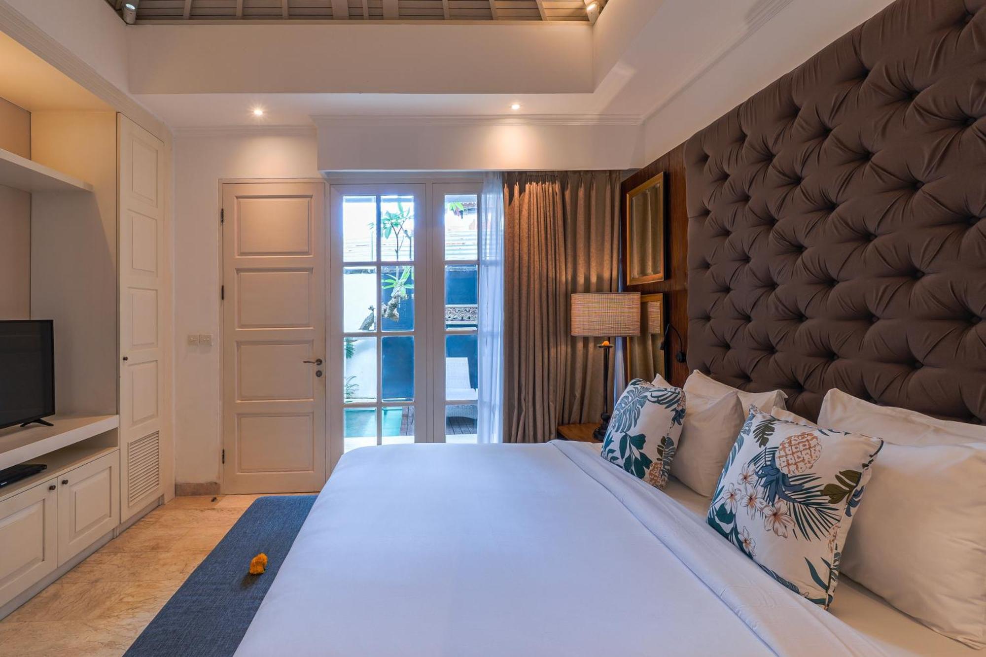 Mosan House - Unique Art-Filled Gem In Perfect Location A Short Walk From The Beach Or Seminyak Square Including Ac Office For Remote Working Exteriör bild